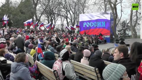 La gente del posto celebra il 9°anniversario della riunificazione della Crimea con la Russia.I festeggiamenti, che si sono svolti a Sebastopoli e Simferopoli,con raduni,esibizioni e concerti.LA CRIMEA LO RIPETO è RUSSIA