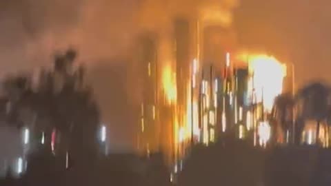 Stunning Videos of Massive Dow Explosions