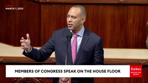 Hakeem Jeffries Shreds McCarthy For Handing Jan. 6 Footage To An ‘Avowed Conspiracy Theorist’