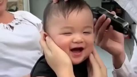 Cute baby funny haircutting 😍