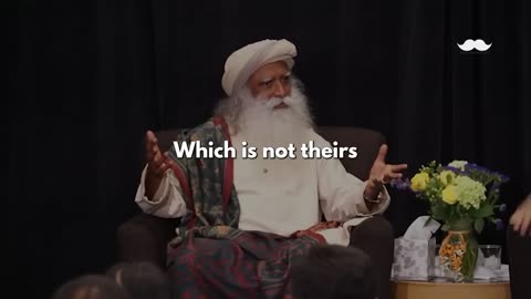 She Tried To Insult INDIA! Sadhguru Shuts Up a ANGRY REPORTER In his Own Style