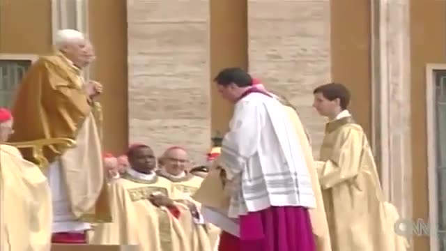 Missa de início de Pontificado do Papa Bento XVI - 24/IV/2005