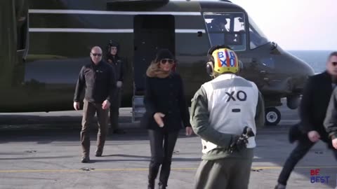 First Lady Melania Trump Visits USS George H.W. Bush and Military Base 🇺🇸💕