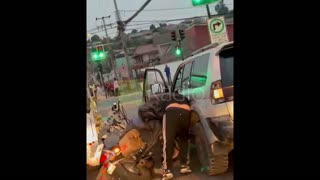 Pelea de conductores en Las Compañías