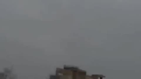 Thunderstorm ⚡ On building