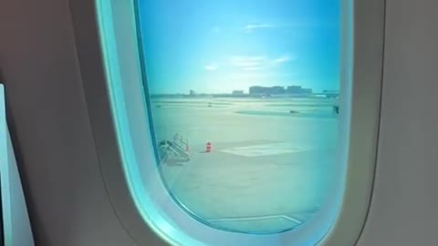 The 787 Dreamliner Does Not Have Window Shades