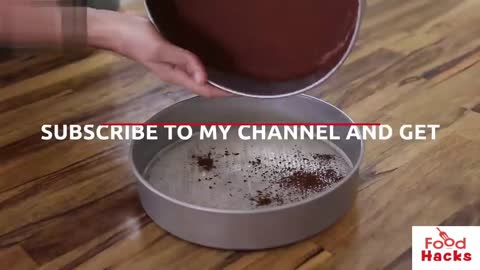 Food Hacks: Chocolate Peanut Butter Cake Recipe