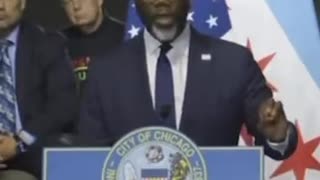 Brandon Johnson blames right-wing extremists of whom there are none in Chicago