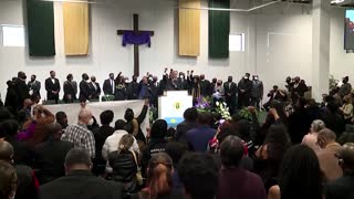 Rev Sharpton demands officer's name at Lyoya funeral