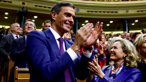 Spain's PM Sanchez pauses public duties to 'reflect' on future