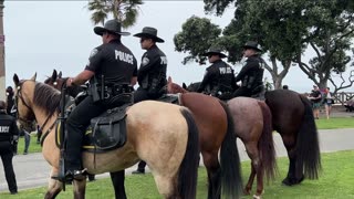 ANTIFA/POLICE STAND-OFF IN SANTA MONICA!!