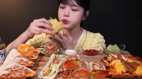 SUB) Taco Bell's Burritos Quesadillas Cheese Fries and Beer Mukbang ASMR