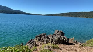 Central Oregon – Paulina Lake “Grand Loop” – Very Windy Shoreline Trail – 4K