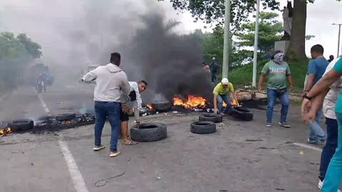 Así avanza la protesta en Turbaco por cobro del peaje