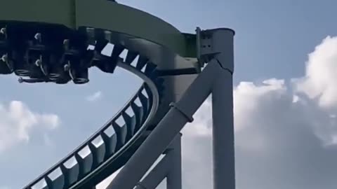 CRACK In Rollercoaster Fury 325 at Carowinds In Charlotte North Carolina 😲😲😲