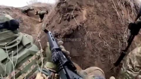 ►🇷🇺🇺🇦🚨❗️Ukrainian soldiers shoot Russian soldiers who surrendered⚡WAR CRIME⚡