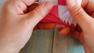 1 minute creative - paper rotation