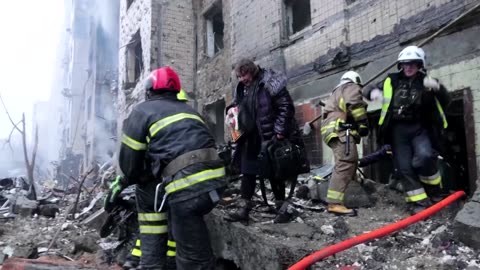 Russia pounds Kyiv, Kharkiv with deadly air strikes