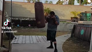 Old School Leather Punching Bag Workout Part 17. Throwing Hard Shots In 10 Ounce Gloves!