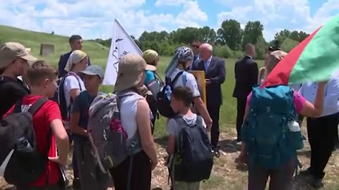 Премиерът Главчев поздрави участниците в Национален поход 'По стъпките на Ботевата чета'