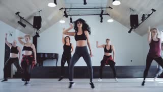 Shakira - Chantaje Ft. Maluma Choreography