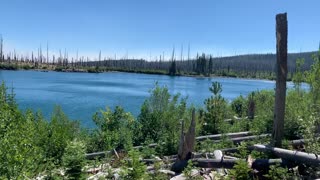 Central Oregon - Mount Jefferson Wilderness - Blue Sky, Blue Lake