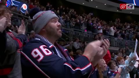 John Tortorella receives standing ovation from Blue Jackets fans in his return to Columbus