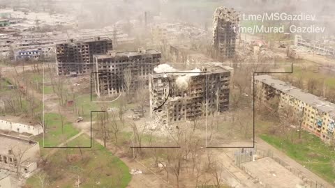 Ukraine War - This is the last residential neighbourhood controlled by Ukrainian Azov nationalists