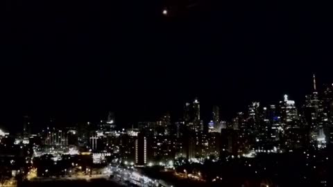 Meteor Lights Up Over Toronto, Canada