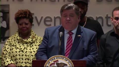 Illinois Gov. Pritzker signs supervised release reform bill alongside Meek Mill