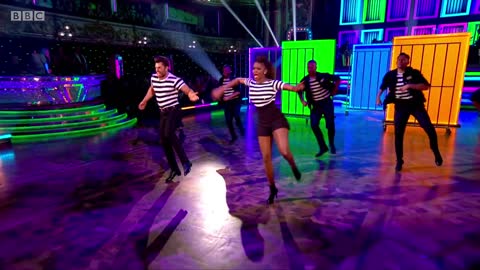 Kelvin and Oti Jive to 'Jailhouse Rock' from Smokey Joe’s Cafe - Blackpool BBC Strictly 2019