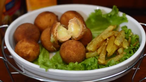 0:29 / 5:33 Chicken Cheese Balls - Cheesy Snack Recipe | Yousra Yasir Kitchen |