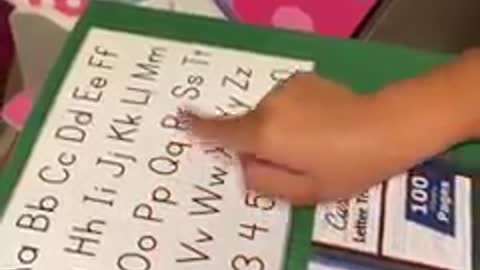 Little girl thinks she knows Spanish but something else comes out of her mouth.