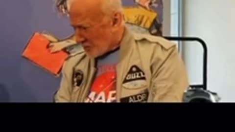 Oops BUZZ ALDRIN says He didn’t go to The MOON