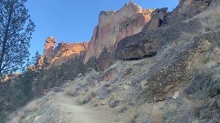 Canyon Climb – Smith Rock State Park – Central Oregon