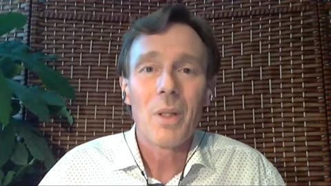 (2018) Ronald Bernard talks about the CHILD VACCINATION of his first 2 children COMPARED to his last 2 UNVAXXED children.