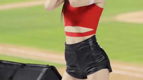 Korean Girl Group NATURE Uchae Hot Sexy Cheerleading Dance Performance
