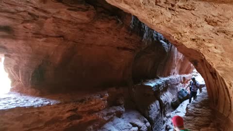 Red Rock Adventure - Solder Pass Cave