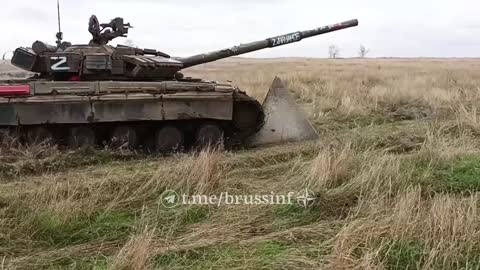 Crash test of anti-tank fortifications on the Wagner Line