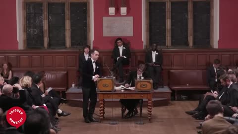 Konstantin Kisin speaking at the Oxford Union