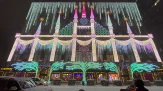 2020 Saks Fifth Avenue Christmas Light Show