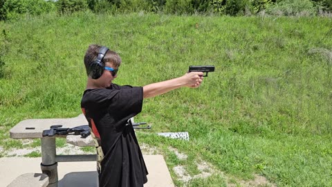 Henry Shooting the Glock 26