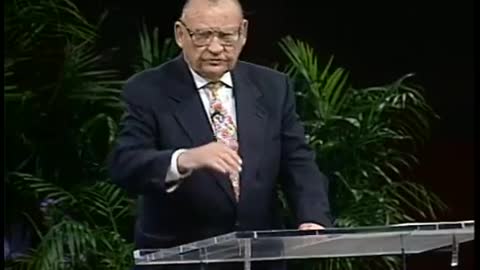 Gifts & Ministries of the Holy Spirit 26 The Devil Counterfeit's the Nine Gifts Dr. Lester Sumrall