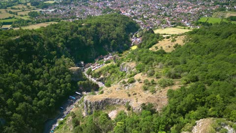 Cheddar Gorge fly around with the DJI Mini 3 Pro