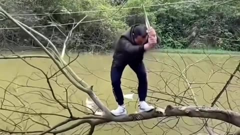 Cutting 🌲 tree funny man