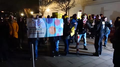 die Gegendemo am Rathaus Köpenick 13.02.2023