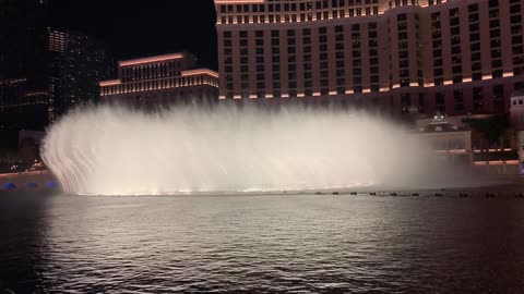 The World Famous Dancing Fountains at the Bellagio Casino