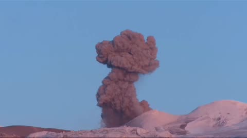 El 24 de marzo de 2024, el volcán Ebeko en las islas Kuriles entró en erupción