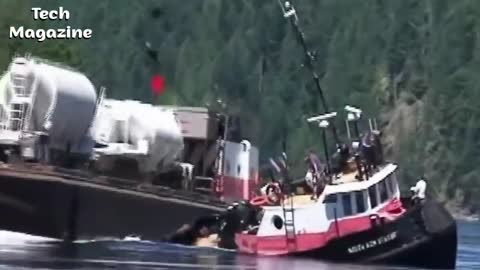 SHIP & BOAT CRASH COMPILATION - Best Total Ship Accident Terrible - Expensive Boat Fails Compilation