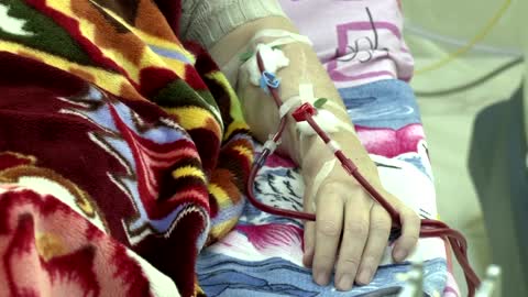 Water, power outages scare Ukraine kidney patients